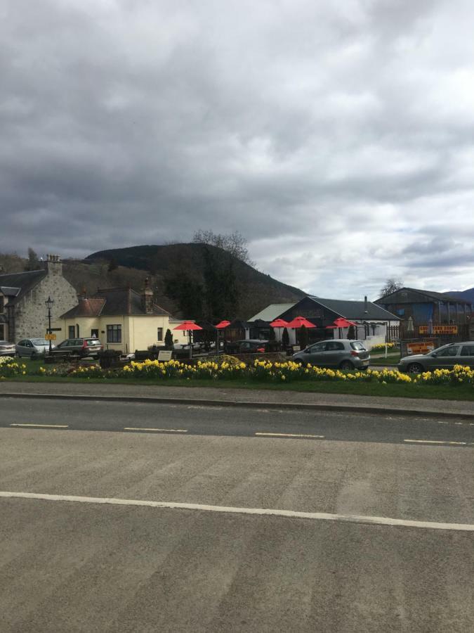 1 Lochness Rooms&Hostel Drumnadrochit Exterior foto